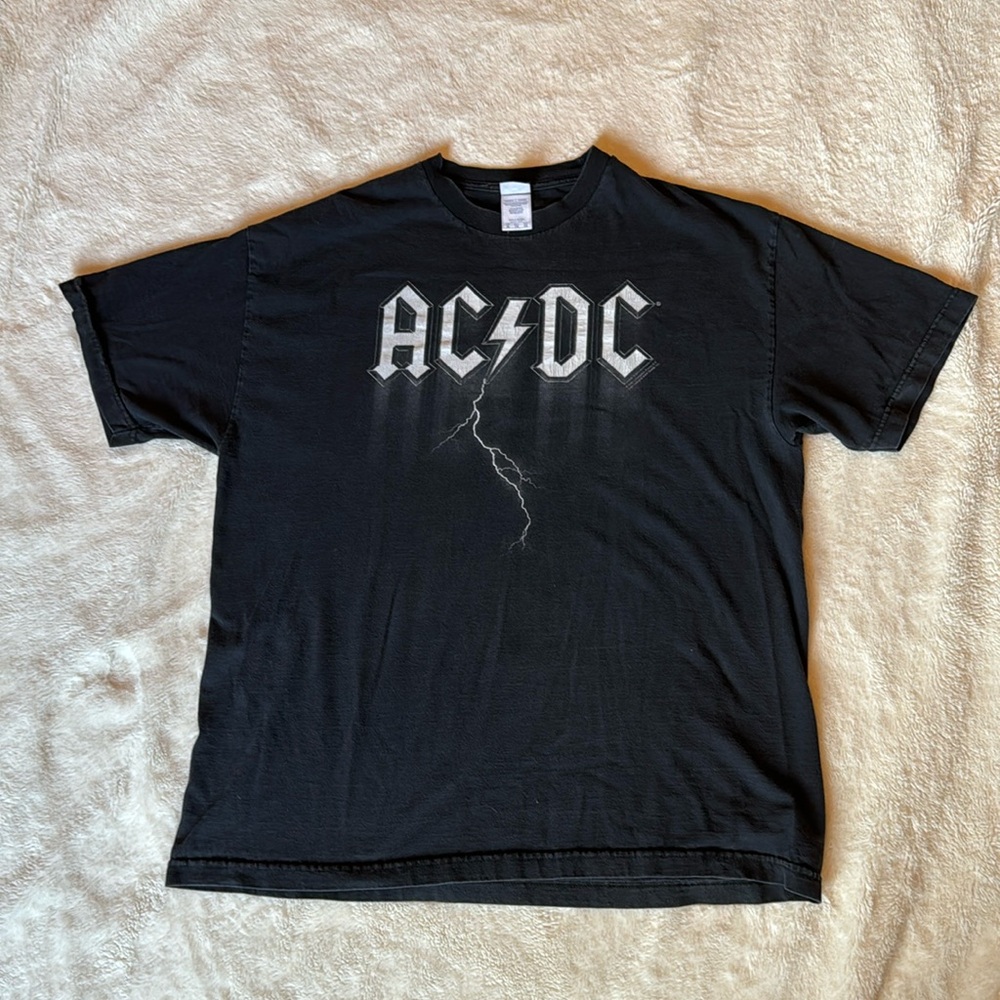 Vintage AC/DC, authentic tour, oversized T-shirt. Size extra large. Unisex tour
